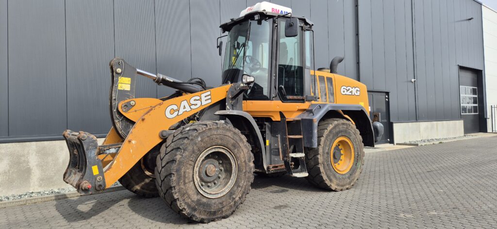 Case 621 G bij Jaap Tempel Grondverzetmachines in Groningen