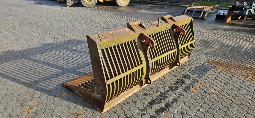 PB3 Puinbak Beco Jaap Tempel Grondverzetmachines in Groningen